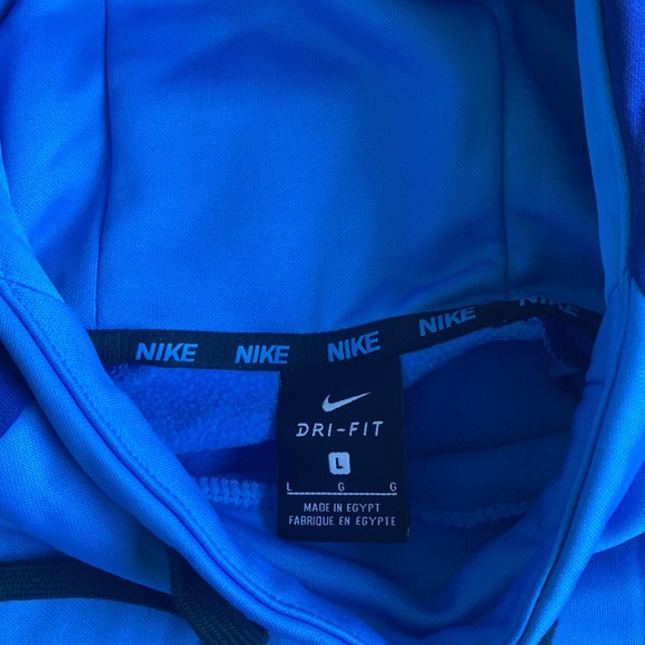 Nike Dri-Fit Hoodie for Saleb - Picture 4 of 5